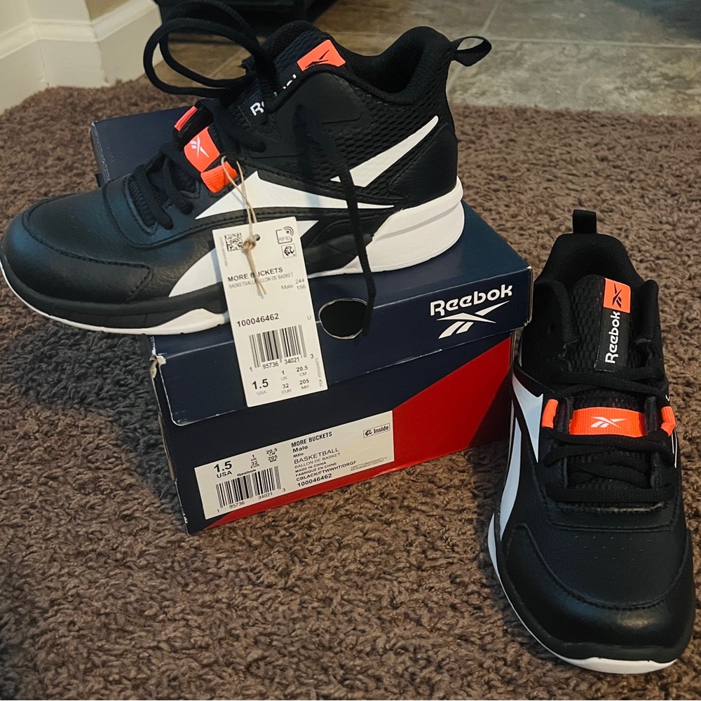 Reebok Black/White/Orange MORE BUCKETS Basketball Shoes Size 1.5